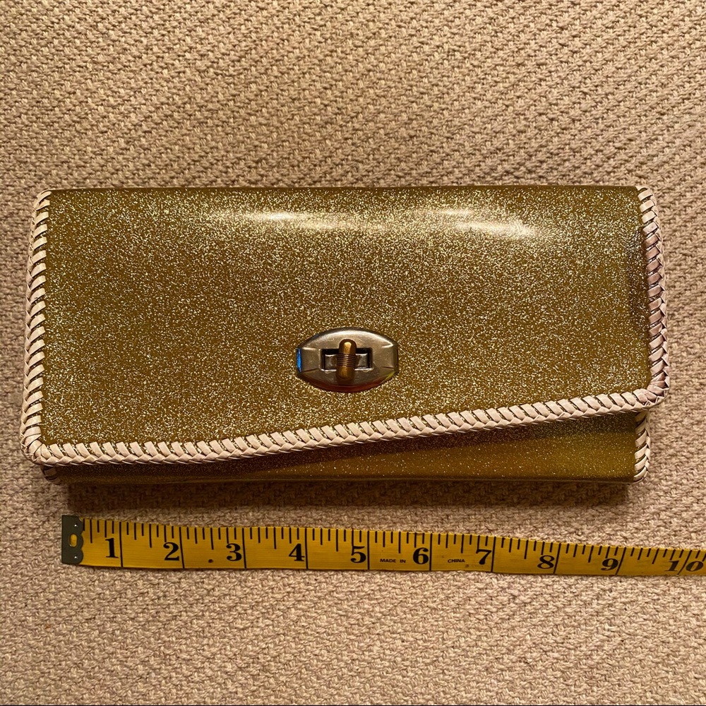 Vintage clutch or wallet